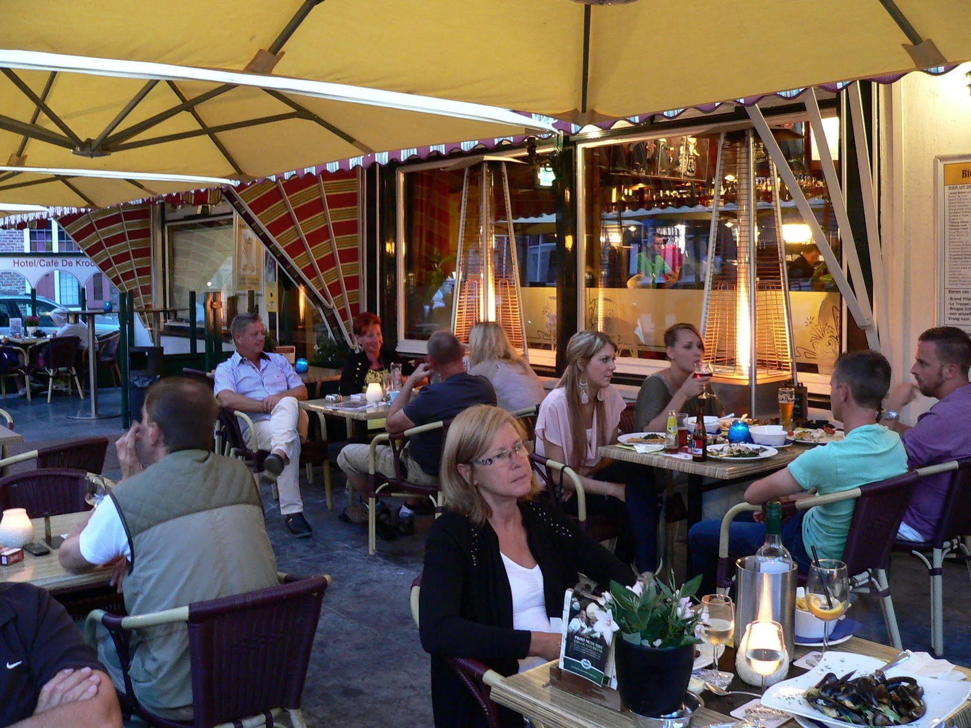 Hotel Cafe Restaurant "De Kroon" Wissenkerke Exterior foto